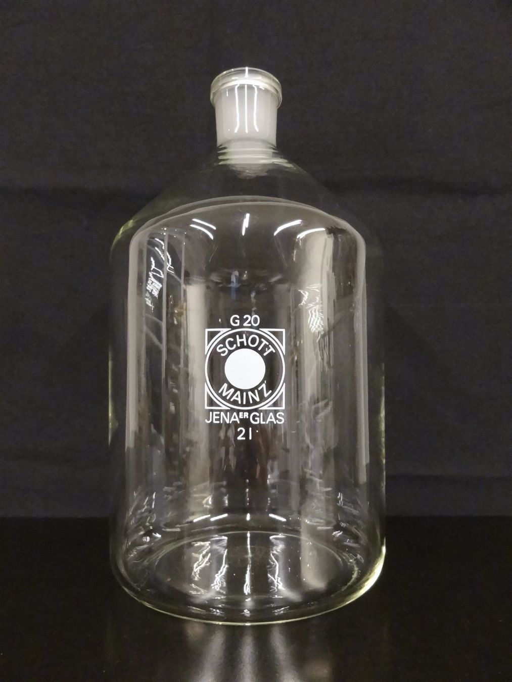 Schott Accessori da laboratorio: Standflasche Laborflasche 2 Liter SCHOTT – Nuovo (secondo la descrizione) da Kerzers venduto da Flaschenposten 2