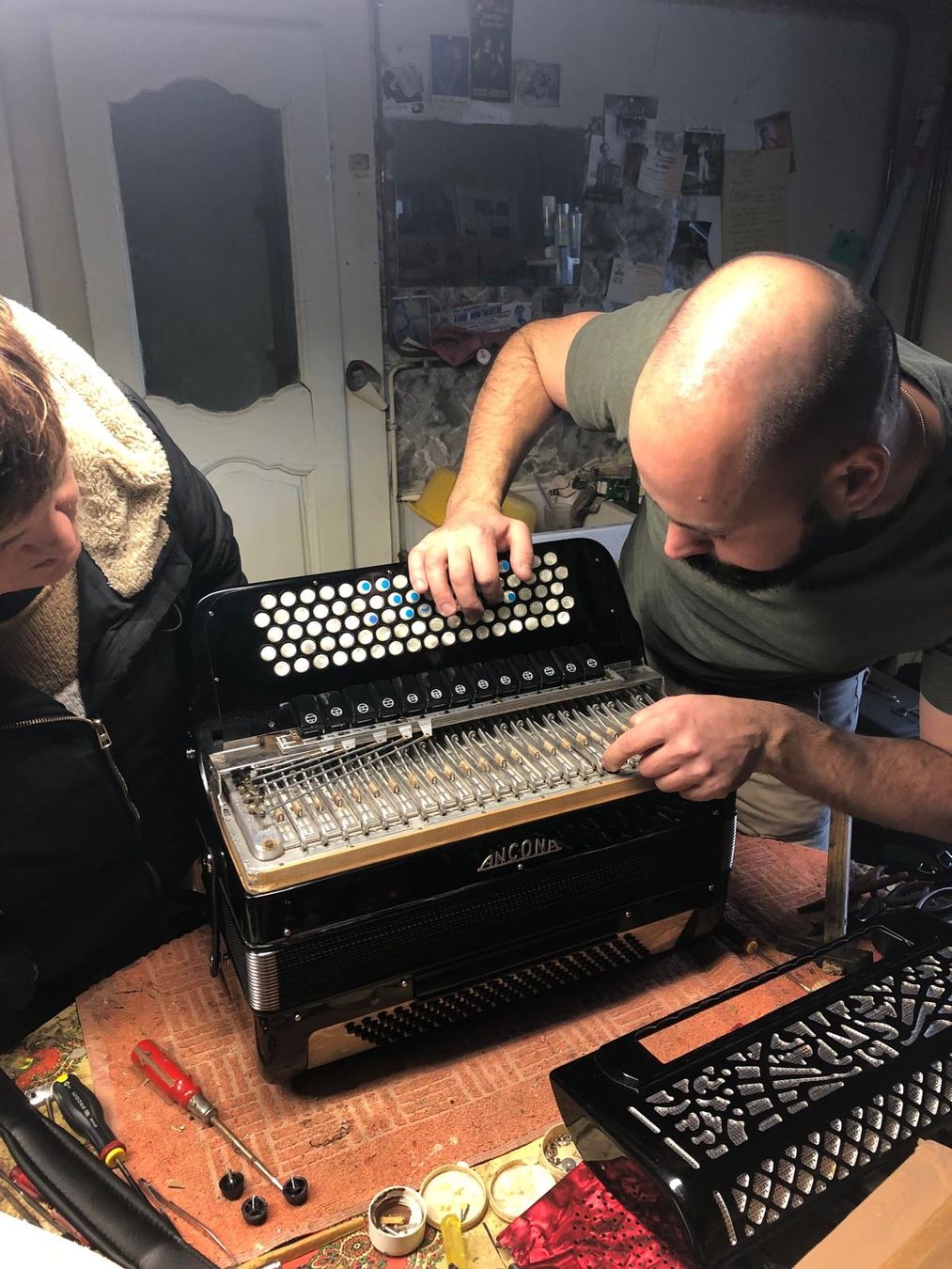 Strumenti musicali: Akkordeon mit geradem Tastenbrett – Usato da Bern venduto da ann_n2br 3