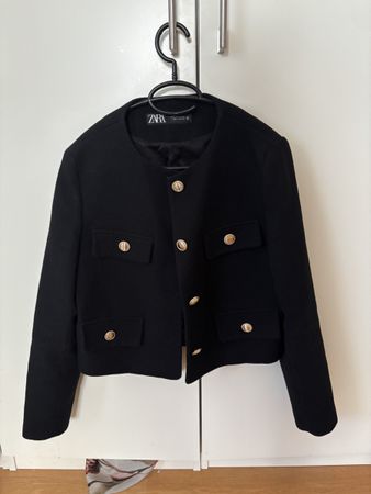 Zara Jacke schwarz mit Goldknöpfen Grösse M neuwertig