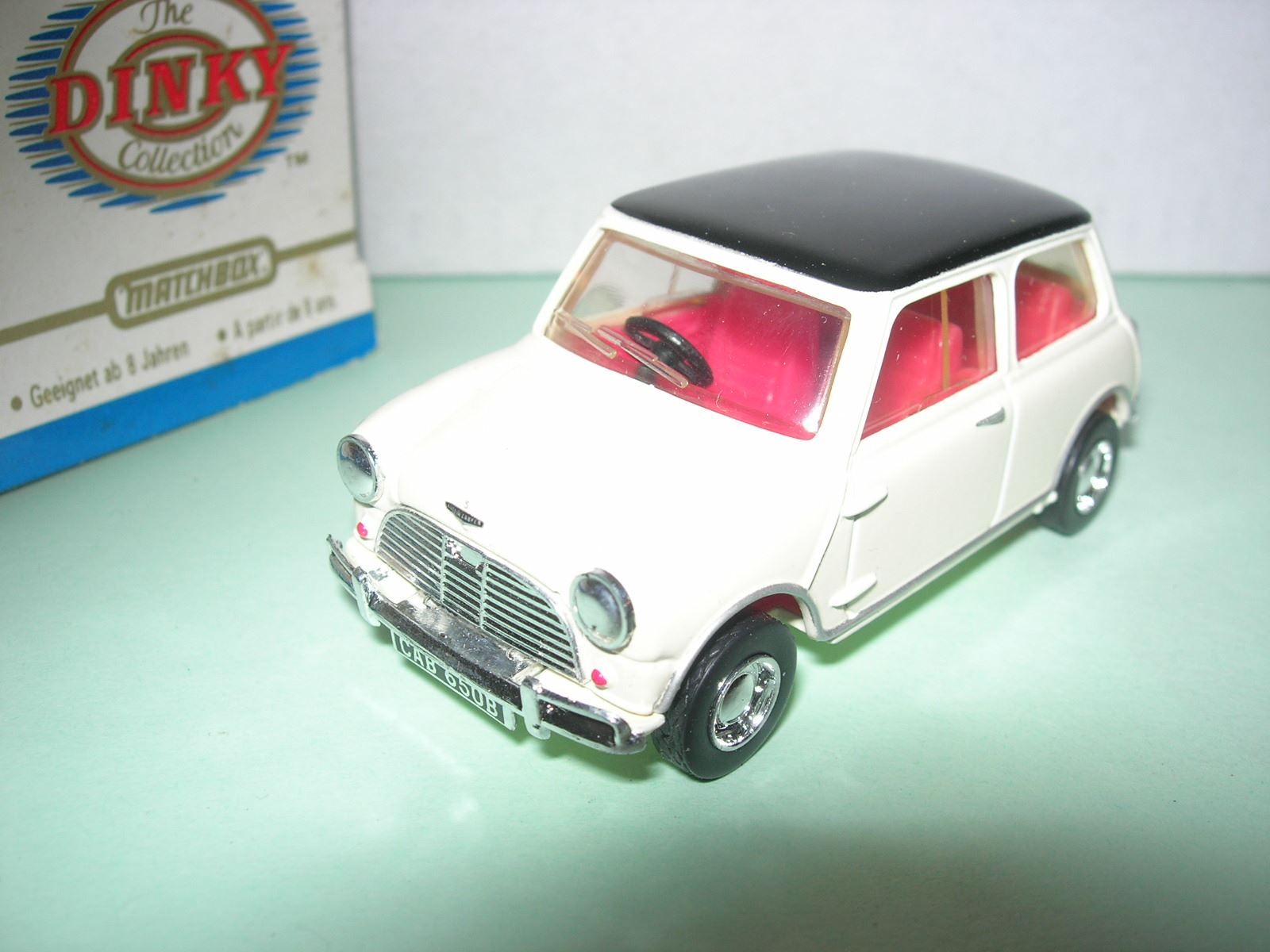 Dinky Toys Modellini d'auto: Austin Mini Cooper "S" 1964 ° Dinky 1:43 – Nuovo e nell'imballaggio originale da Hornussen venduto da Amw 1