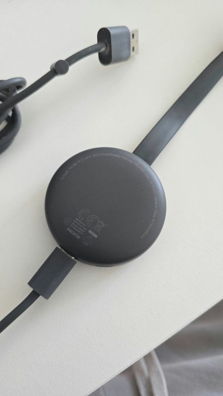Google Sistemi audio & multimediali: Google Chromecast 2. Generation – Full HD Streaming – Usato da Dietikon venduto da bet_c285 1