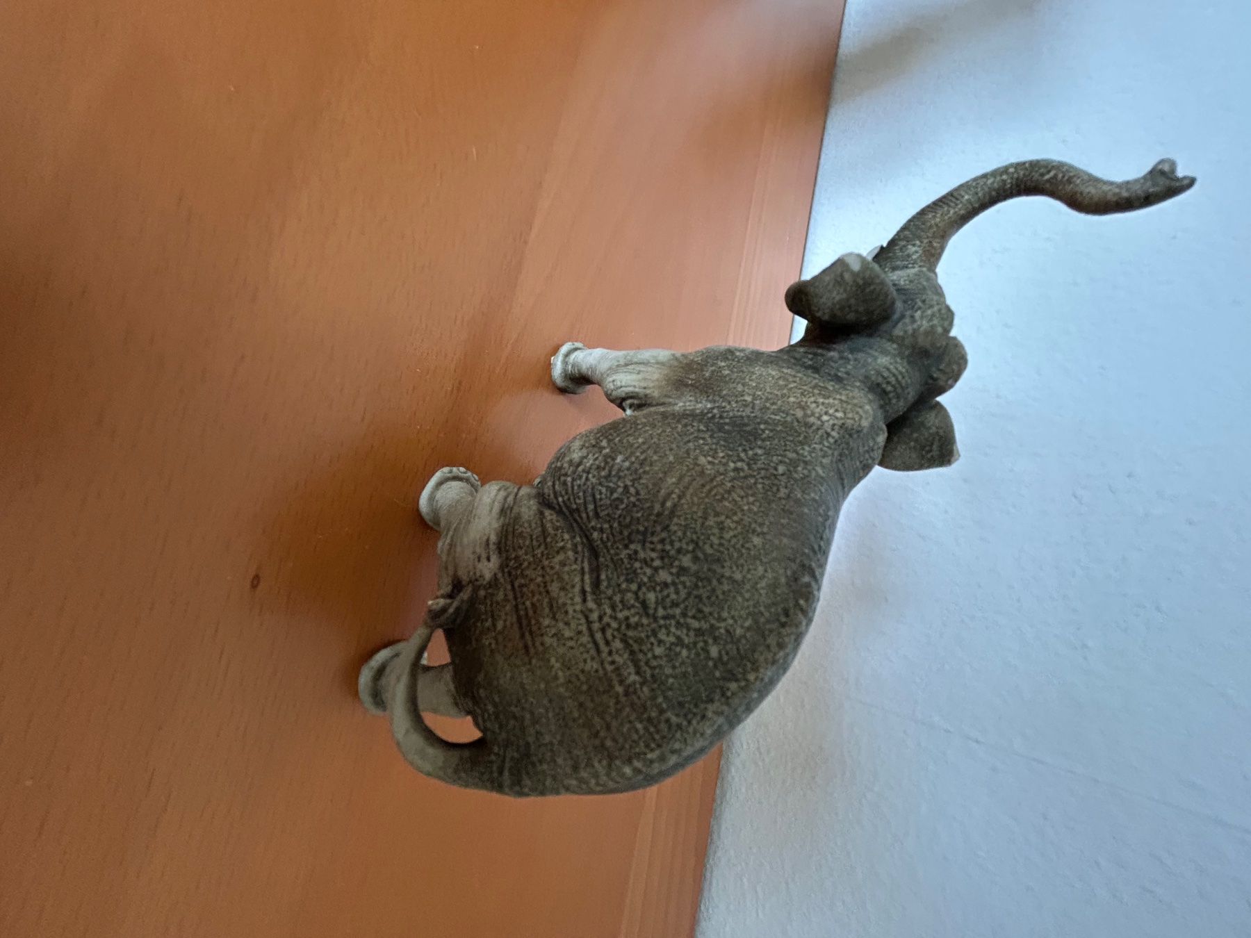 Figurines: G.ARMANI?  ELEFANT – D'occasion à Olten par Pablo7 4