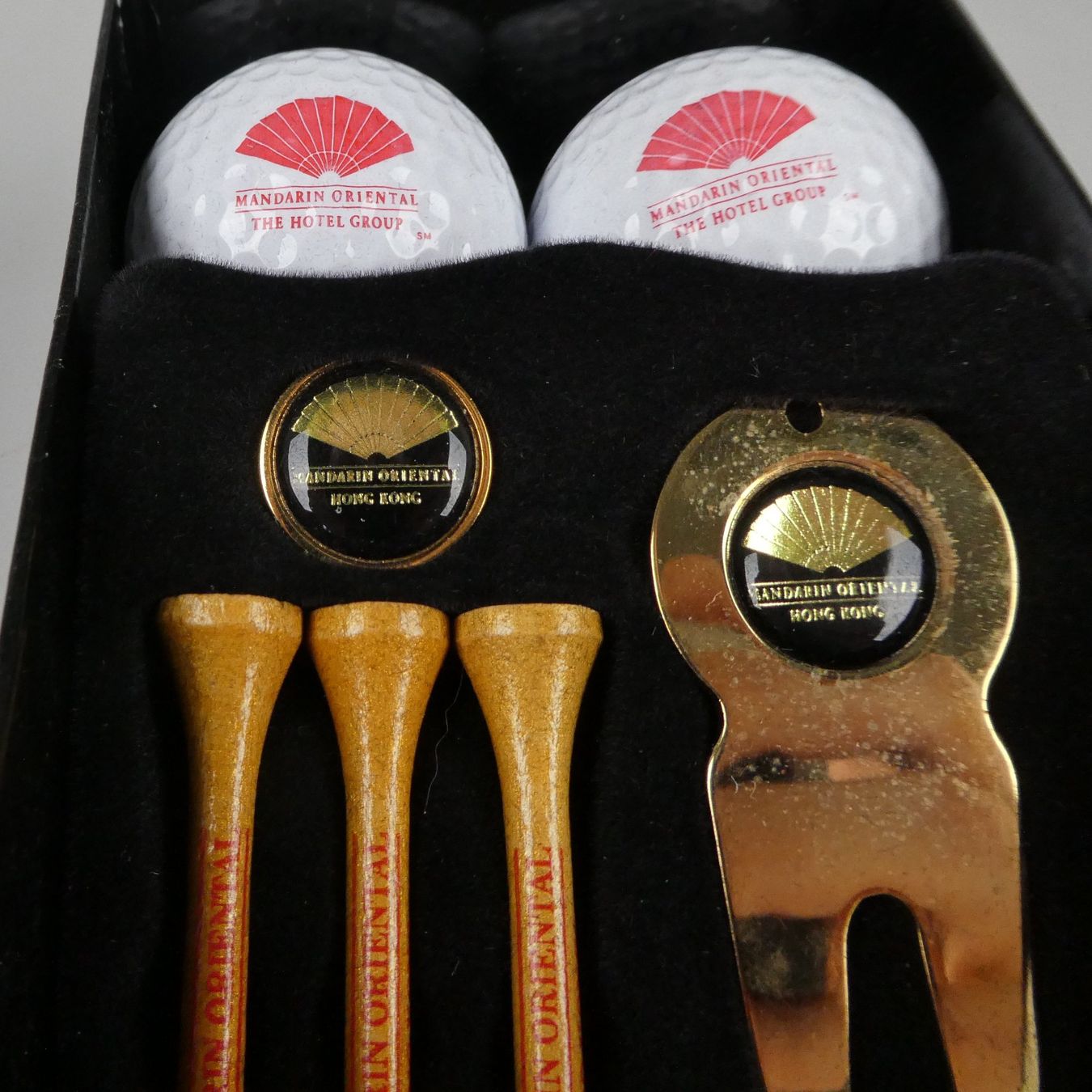 Clubs & Sets: Mandarin Oriental Golf-Geschenkset – Neuf (Voir description) à Volketswil par brockipfannenstil 2