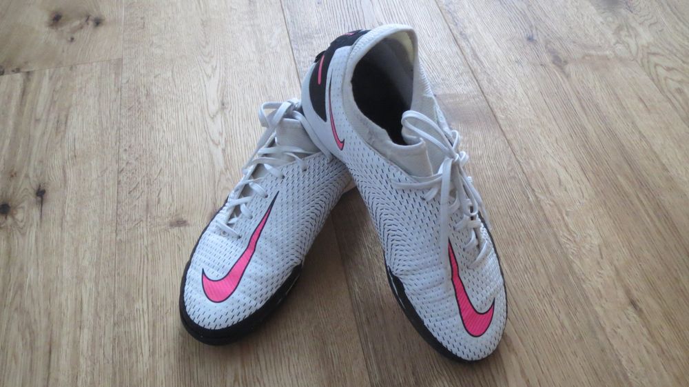 NIKE Hallenschuh 38 Kaufen auf Ricardo