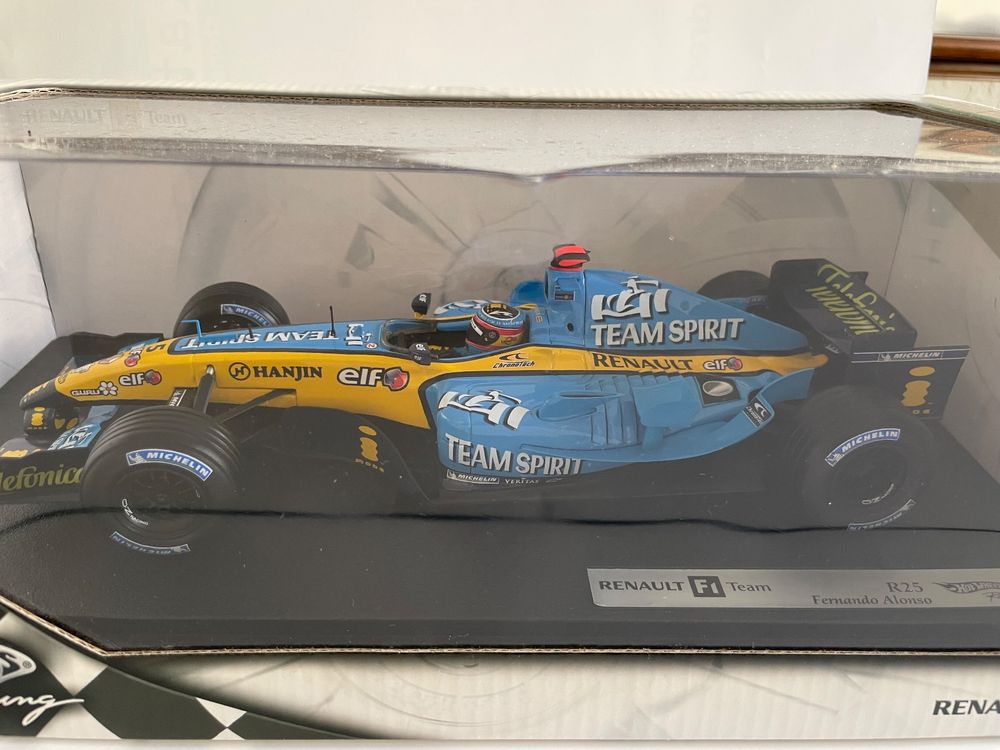 HOT WHEELS RENAULT R23 Fernando Alonso Hungaroring 1st Win Limited Edition 1/18 EUR 77,17 - FR