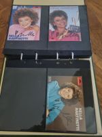 Album mit zahlreichen Autogrammen