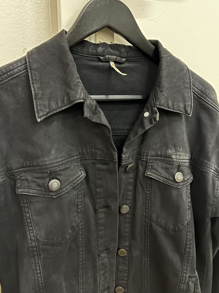 Giacche: Black Denim Jacket – Usato da Zürich venduto da ann_lbc9 1