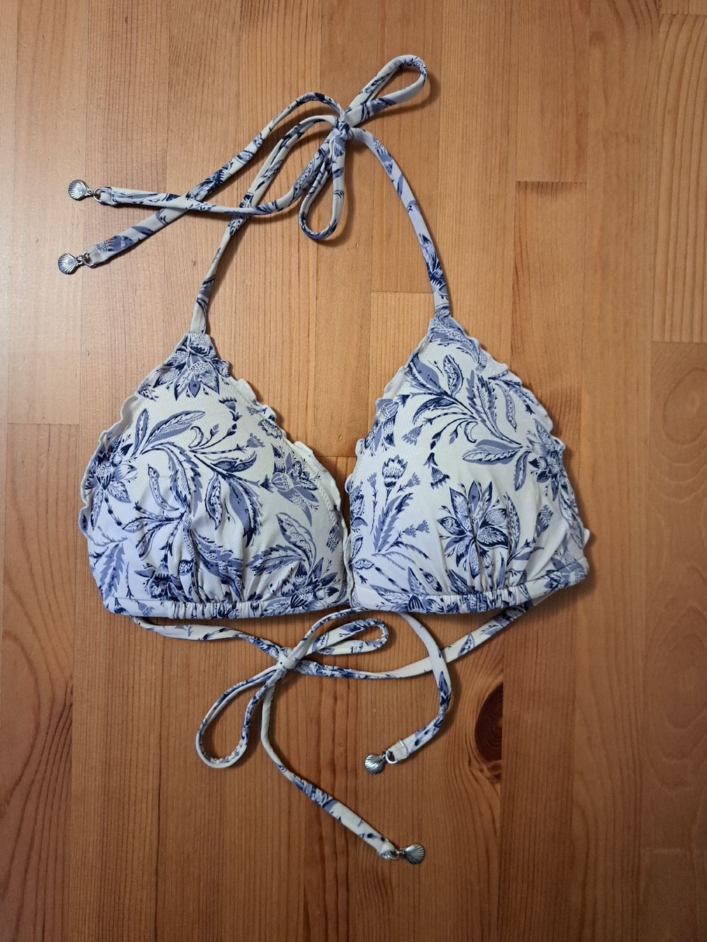 Badekleider & Bikinis: Bikini Oberteil Grösse S – Gebraucht aus Uzwil von eri_lz5x 2