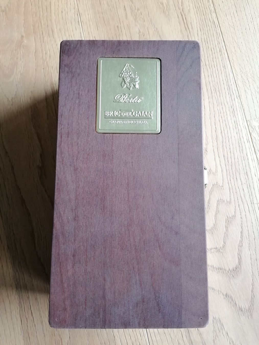 Altro: Grappa Box – Usato da Geroldswil venduto da Dirici