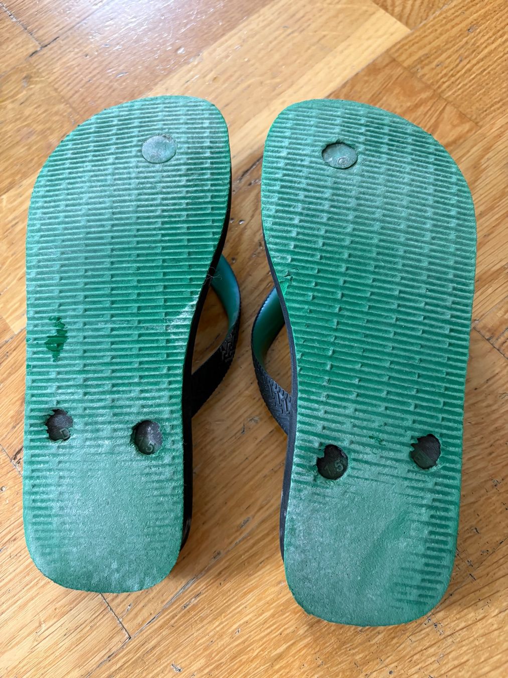 Havaianas Schuhe für Jungen: Havaianas Flip Flops – Gebraucht aus Zürich von Fabienne059 2
