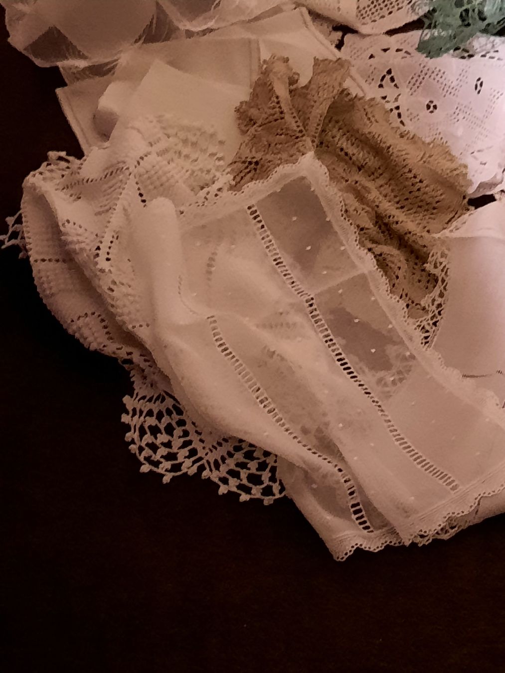 Altra biancheria da tavola: Alte Deckchen, Tischdecken, Läufer - Vintage Textilien! – Usato da Busswil BE venduto da balu37 7