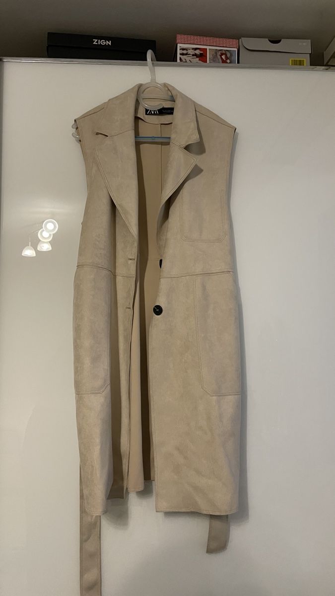 Zara Gilet & Giacche senza maniche: Weste Suede von Zara – Nuovo (secondo la descrizione) da Lausen venduto da sim_hgp6 1