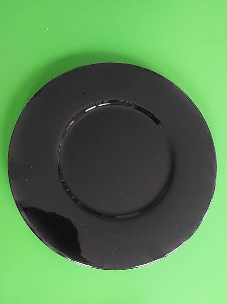Piatti: Schwarze Platzteller – Usato da Luzern venduto da was_d7mx