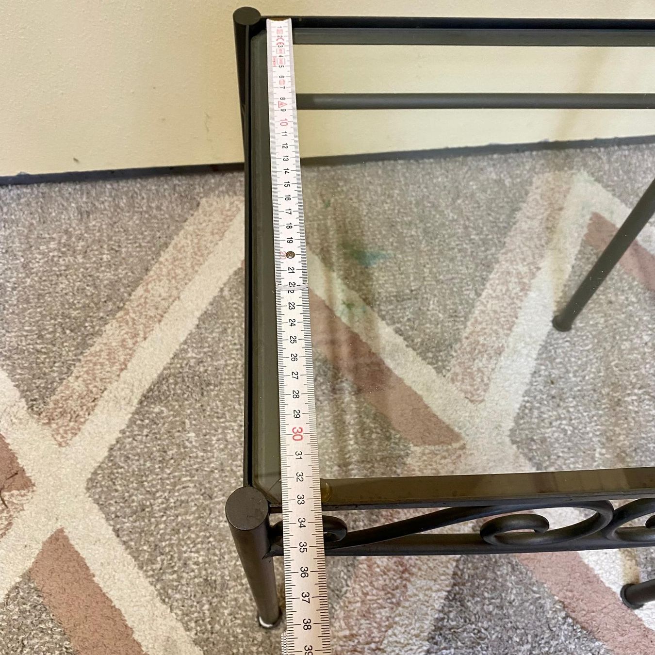 Comodini: Beistelltisch, Metall/Glas – Usato da Krauchthal venduto da SamsPuce 4