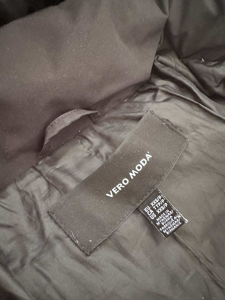 Vero Moda Mäntel: Vero Moda Daunenjacke schwarz XXS – Neu (gemäss Beschreibung) aus Küssnacht am Rigi von annine.l. 3
