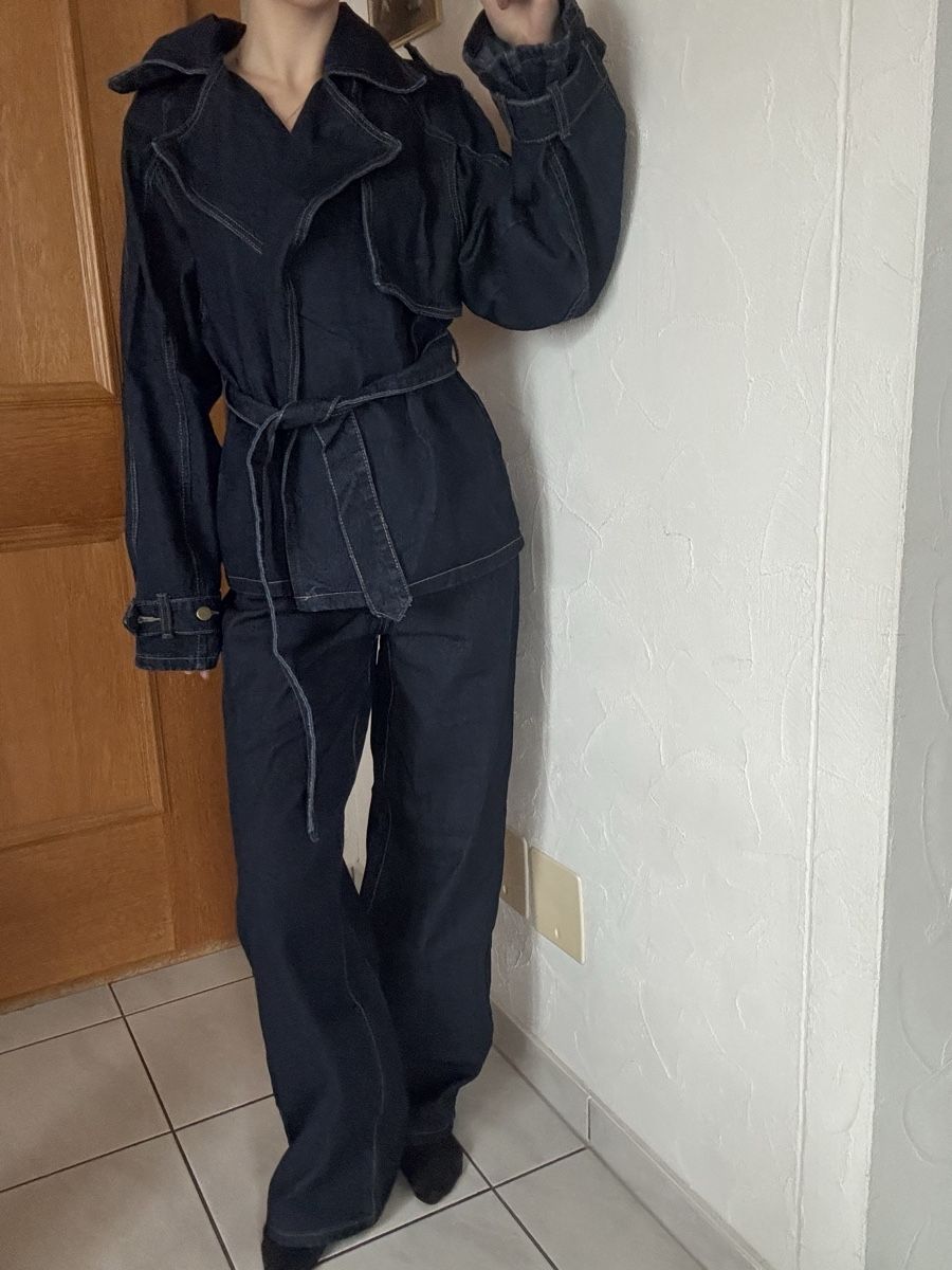 Completi & Tailleur: Jeans Zweiteiler mit Gürtel – Usato da Hergiswil NW venduto da kaufe_bei_kaufmann 1