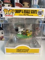 Funko POP! Deluxe Peanuts Snoopy & Beagle Scouts