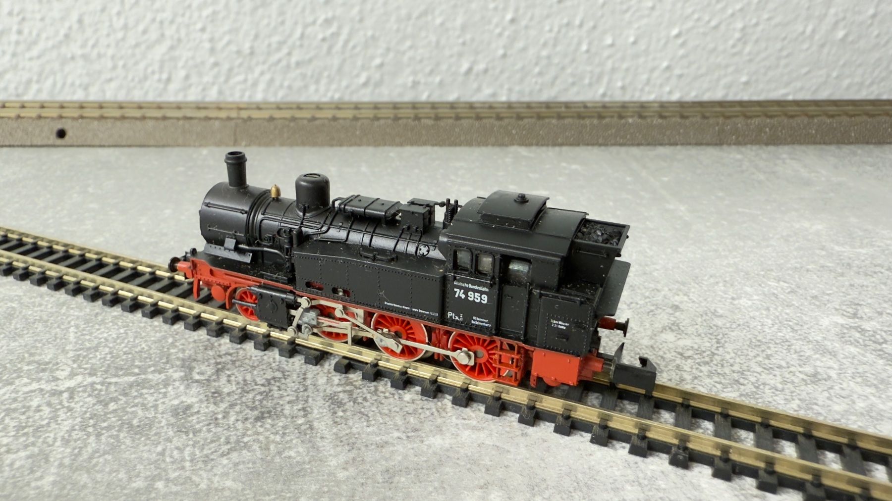 Arnold Modellini di ferrovie: Arnold DB Dampflokomotive 74959 Spur N – Usato da Windlach venduto da Kelebra 2