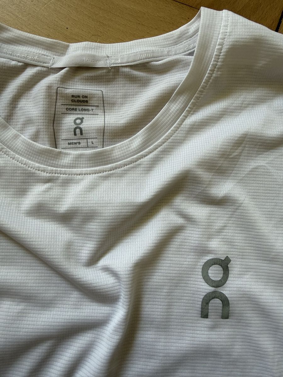 On T-shirt: On Longsleeve (L) – Usato da Bern venduto da Laufsport3000 1