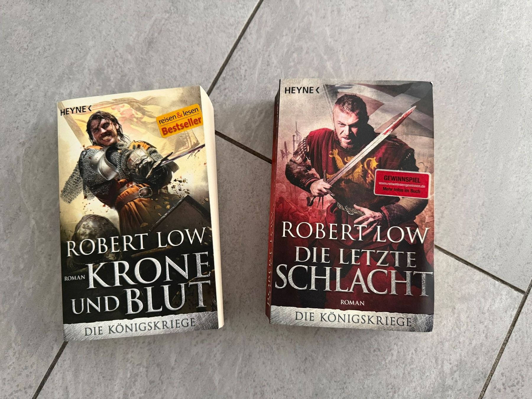 Bücher: Robert Low - 2 Bücher – Gebraucht aus Bülach von Loredana13