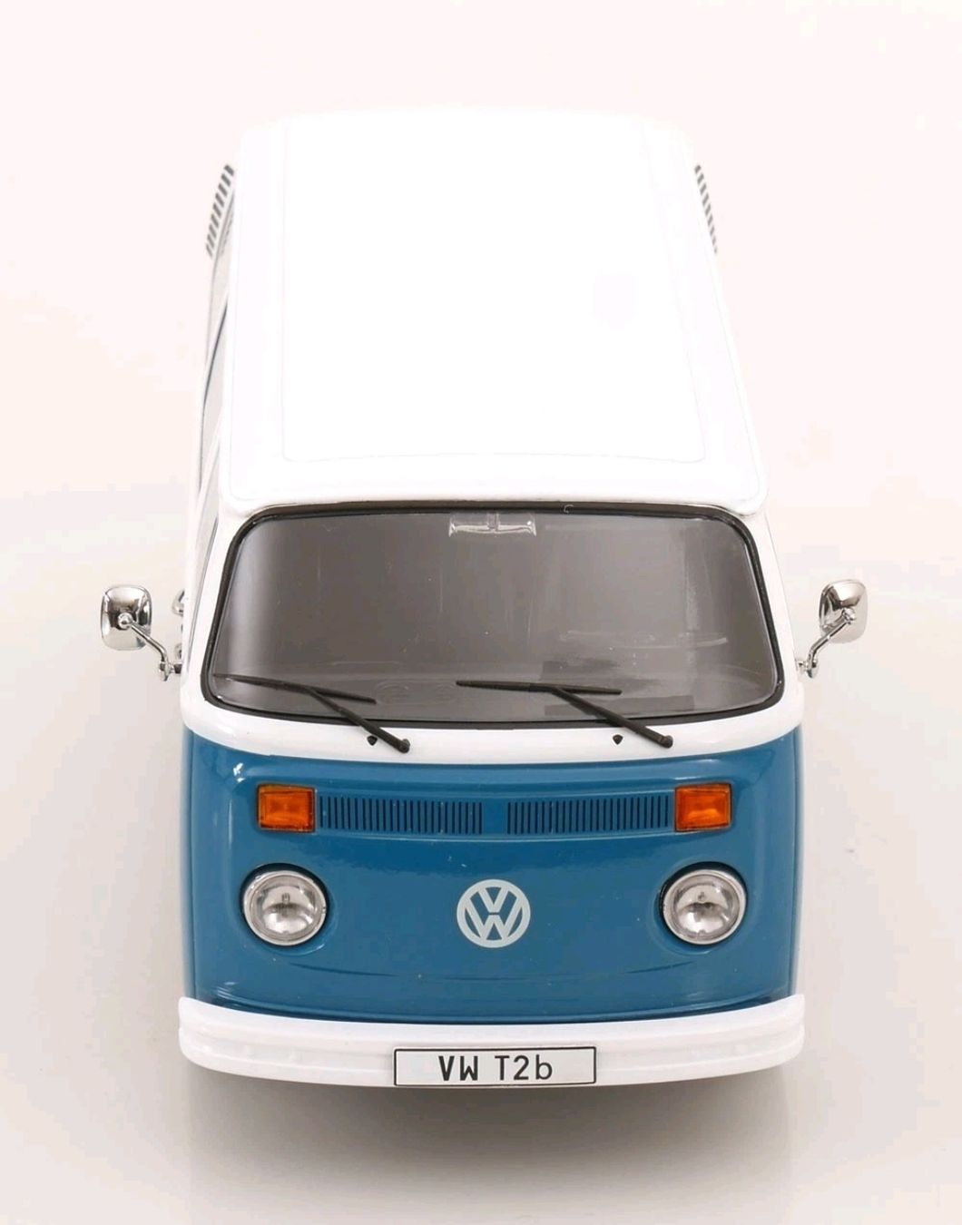 Volkswagen Modellautos: Volkswagen VW T2b bus year 1972 – Neu und originalverpackt aus Oftringen von sweden03 1