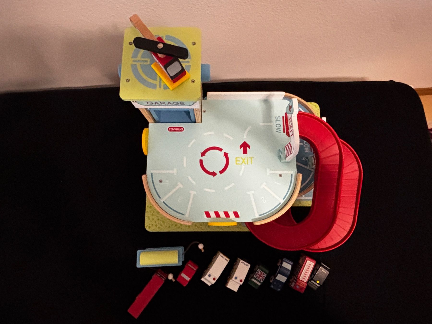 Giocattoli: Le Toy Van Garage – Usato da Schlieren venduto da nmc01 4