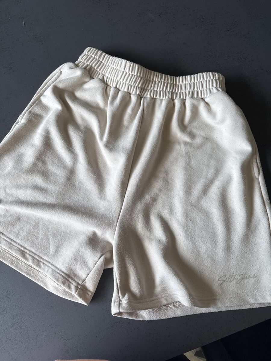Pantaloni: Sixth June Shorts Beige Gr L – Usato da Schnottwil venduto da Garuso