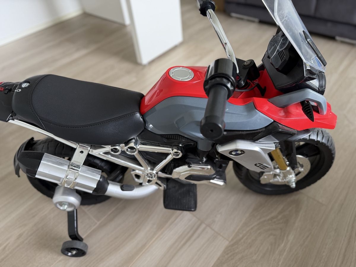 BMW Veicoli per bambini: Kinder Elektro Motorrad BMW GS rot – Usato da Reinach AG venduto da gin_kdm8 3