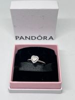 Anello Cuore in Rilievo Pandora Misura 50 in Argento 925