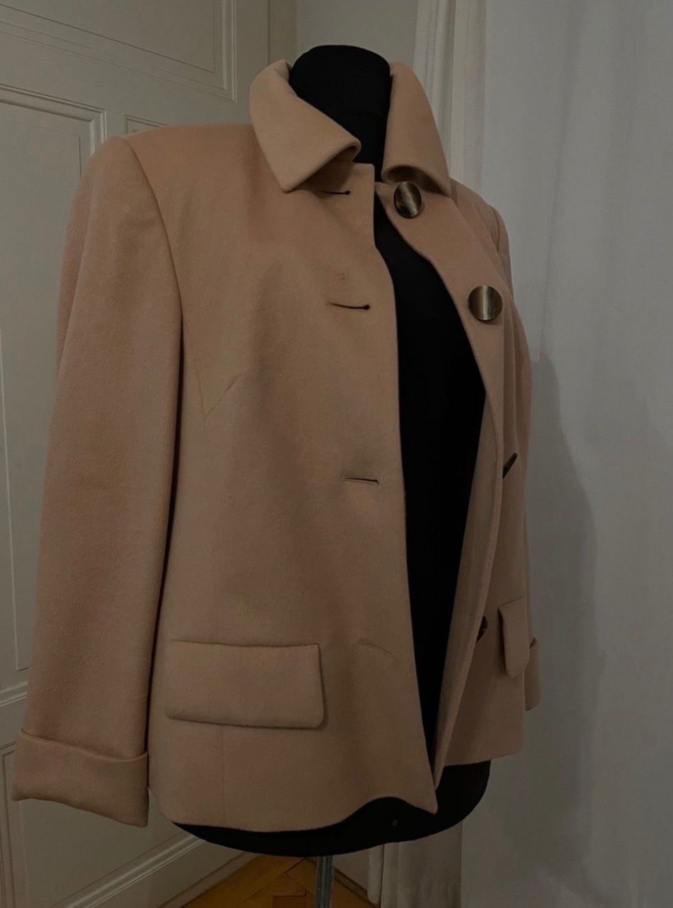 Escada Giacche: ESCADA cashmere blazer – Usato da Weisslingen venduto da Spiegelbild0 3