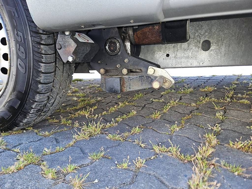 Veicoli da campeggio: A vendre Dethleffs Camper avec auvent 4 saisons – Usato da Belmont-Yverdon venduto da FloridaJeep 8