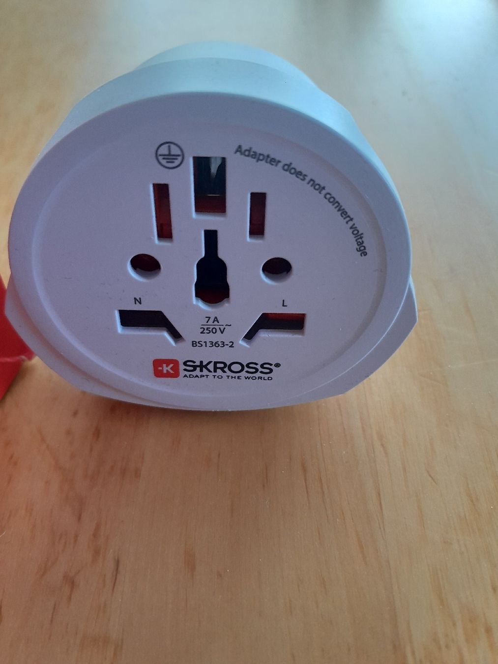 SKROSS Laufwerke & Adapter: Reiseadapter für UK – Neu (gemäss Beschreibung) aus Grolley von Montana78 4