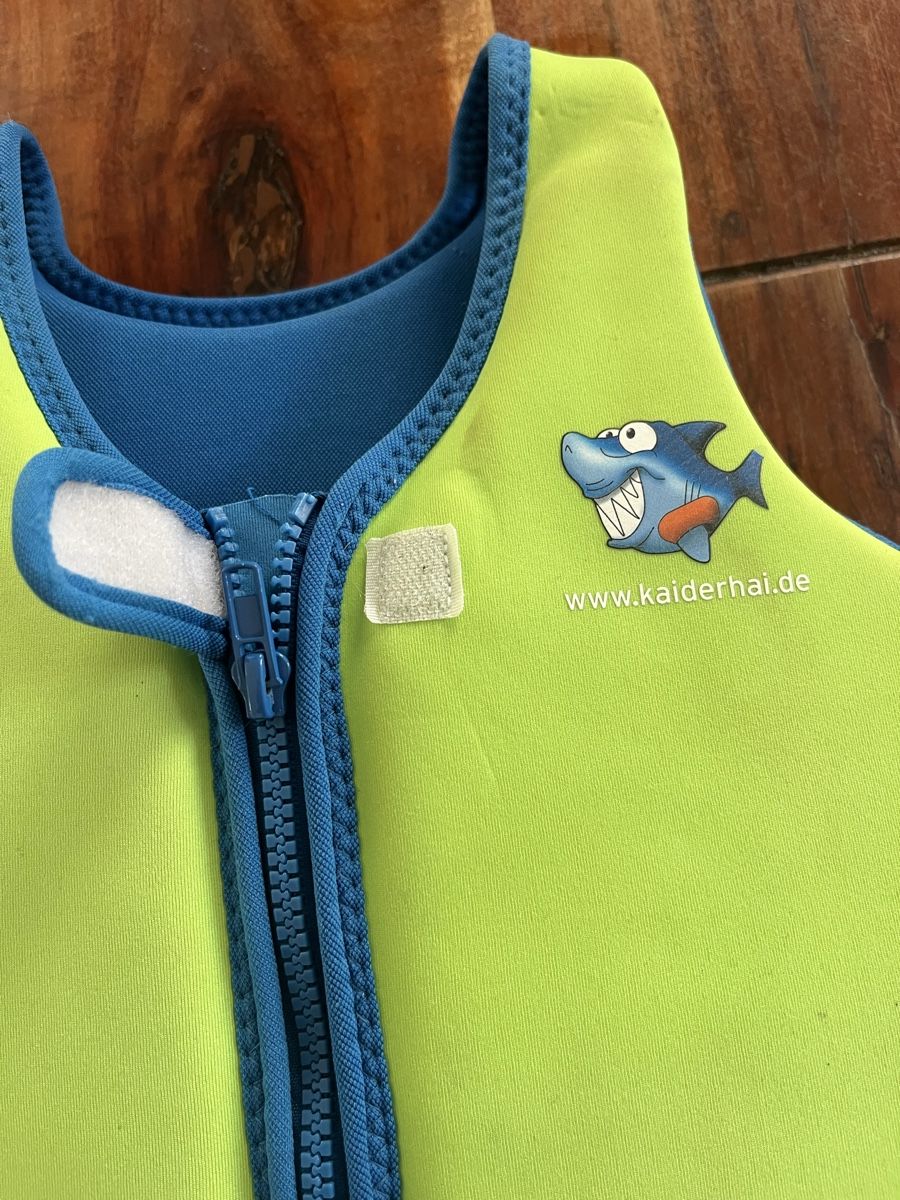 Gilets de sauvetage: Schwimmweste Kinder 2 Jahre – D'occasion à Zermatt par B.15.v02 1