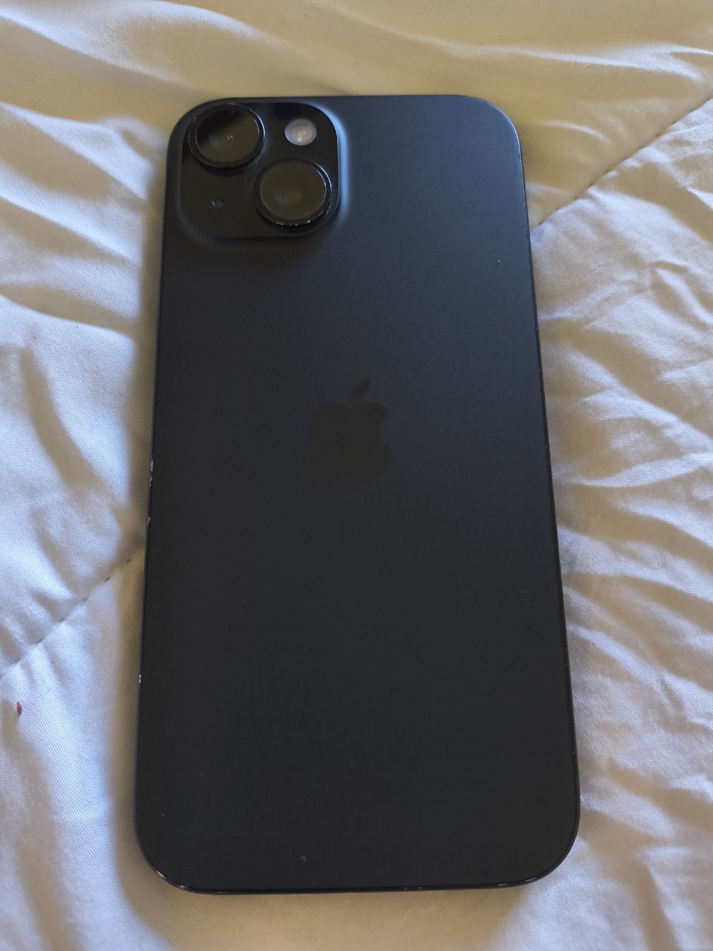 Apple Telefoni cellulari / Smartphones: iPhone 15 128Go noir – Usato da Jongny venduto da ian_8gzw 1