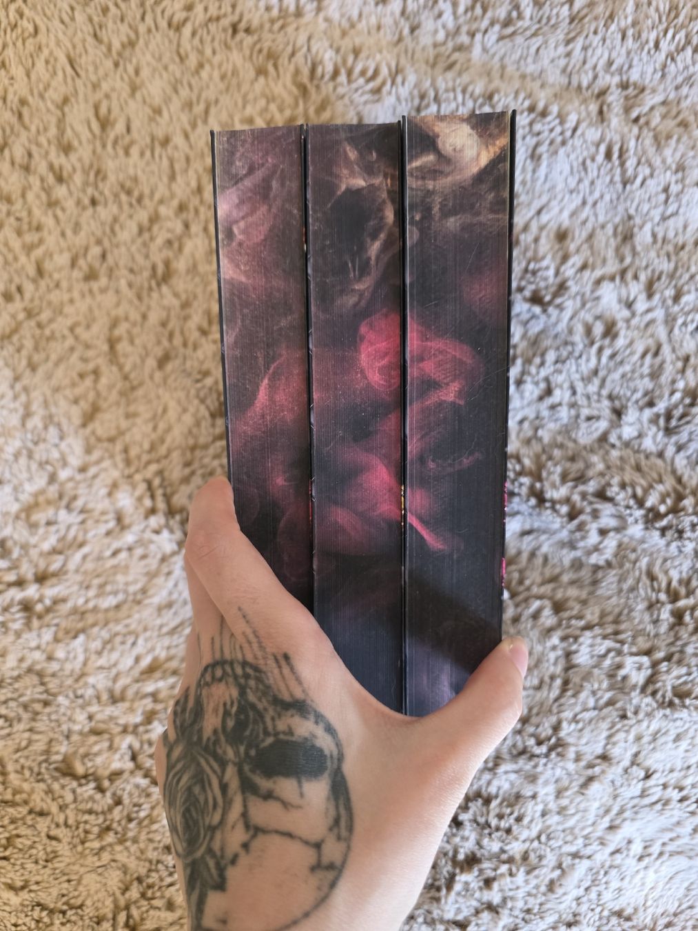 Libri: Bücher Dark romance mit farbschnitt – Nuovo (secondo la descrizione) da Erlen venduto da Noloka_green 1