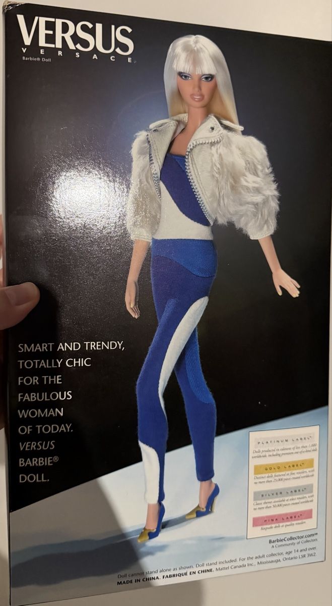 Poupées: Versus Versace Barbie Gold Label – Neuf avec emballage d'origine à Bürglen TG par SonneMondSterne99 6