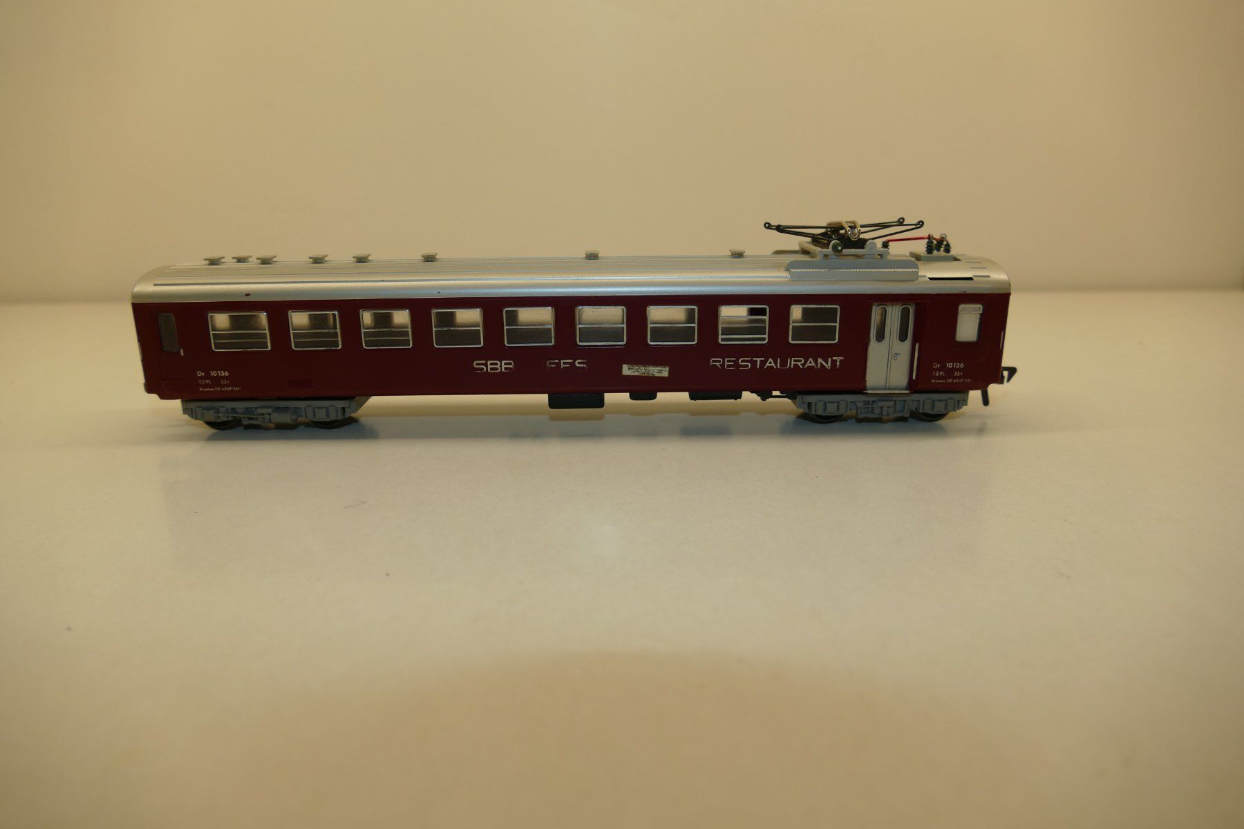 Fleischmann Modellini di ferrovie: Fleischmann H0: SBB Restaurant Wagen Typ DR – Usato da Niederhasli venduto da rail-duerst 2