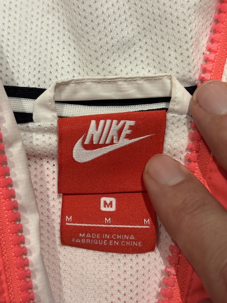 Nike Jacken: Nike Windrunner Jacke Herren Gr. M – Gebraucht aus Zumikon von djoker03 3