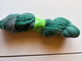 1Knäuel Handgefärbte Sockenwolle