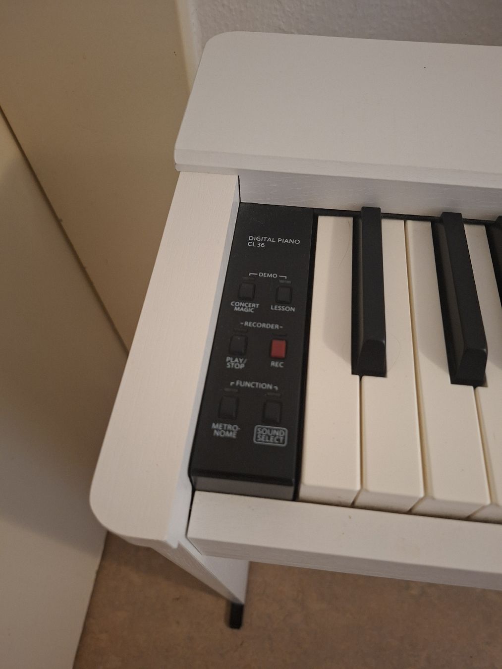 Kawai Strumenti musicali: E-Piano Kawai – Usato da Winterthur venduto da Stanislava02 2