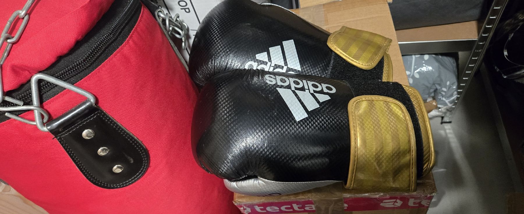 Boxsäcke: Boxsack und box handschuhe gute qualitet – Gebraucht aus Arbon von Nuny46 3