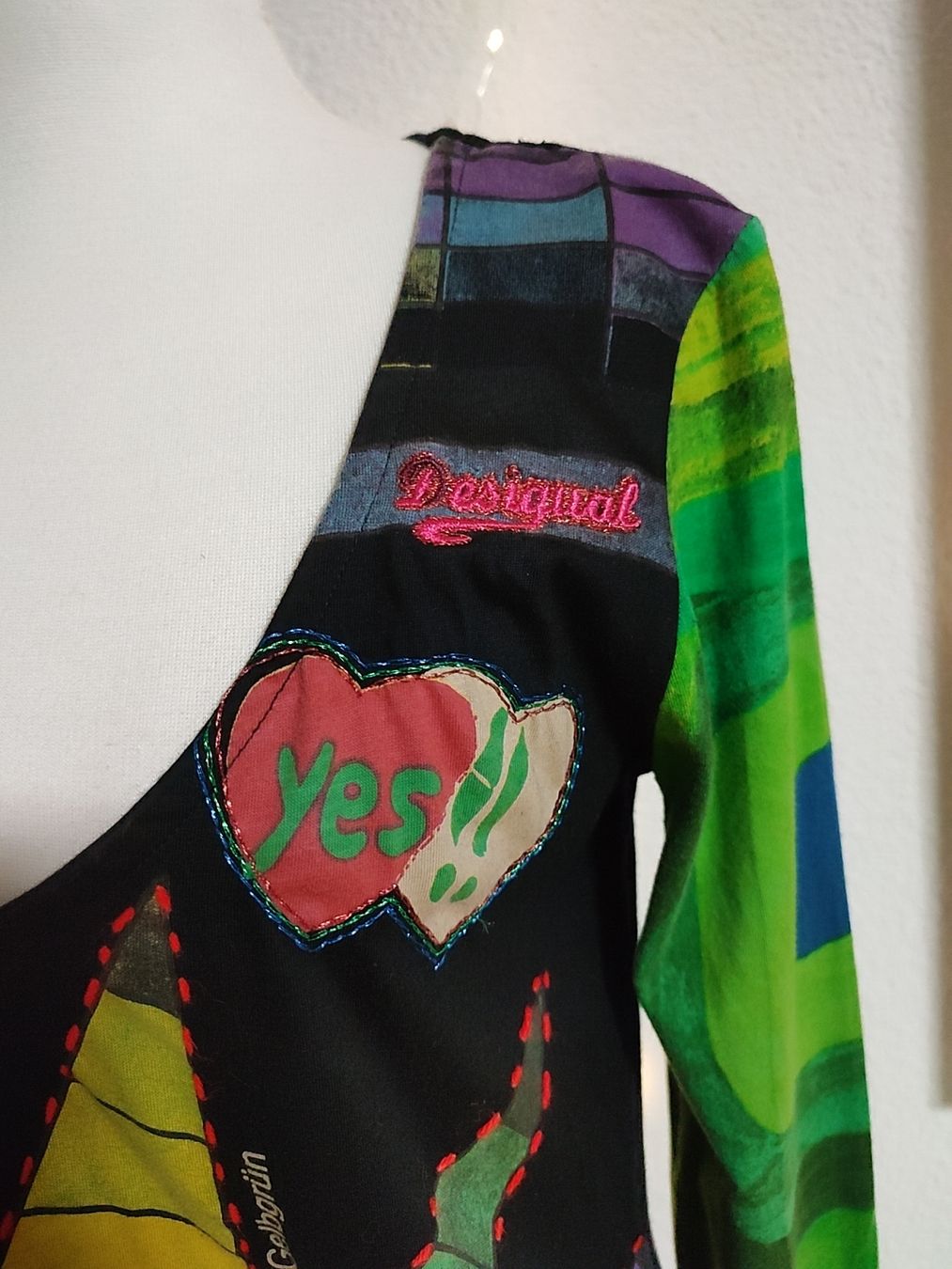 Desigual T-Shirts: Desigual T-Shirt  – Neu (gemäss Beschreibung) aus Hochdorf von Berry005 1