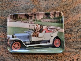 Deko-Tablett mit Oldtimer-Motiv: Ein Hauch von Nostalgie!