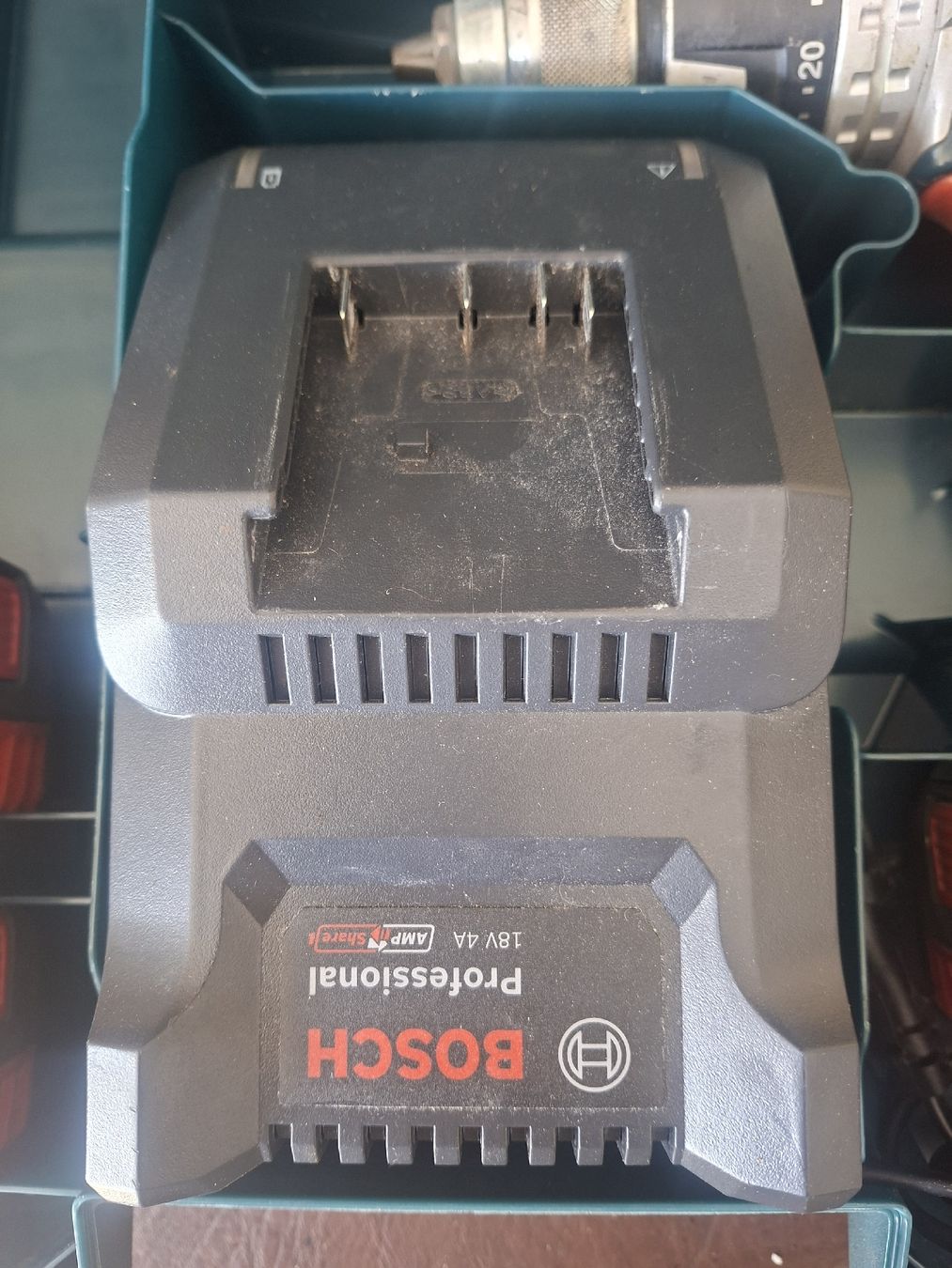 Busch Tutte le macchine: Machine Bosch Professional – Usato da St-maurice venduto da AHTP 2