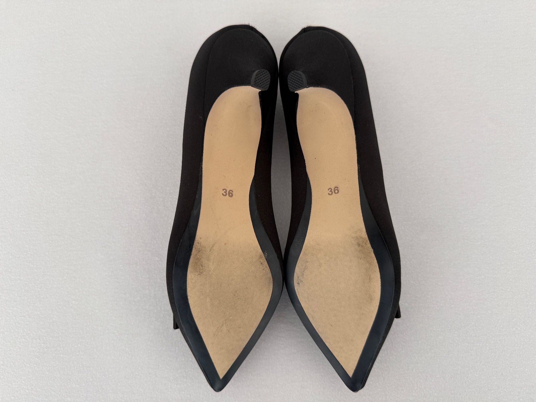 Scarpe da donna: Age of Innocence Satin Schuhe – Nuovo (secondo la descrizione) da Pfäffikon SZ venduto da Redwulf34 6
