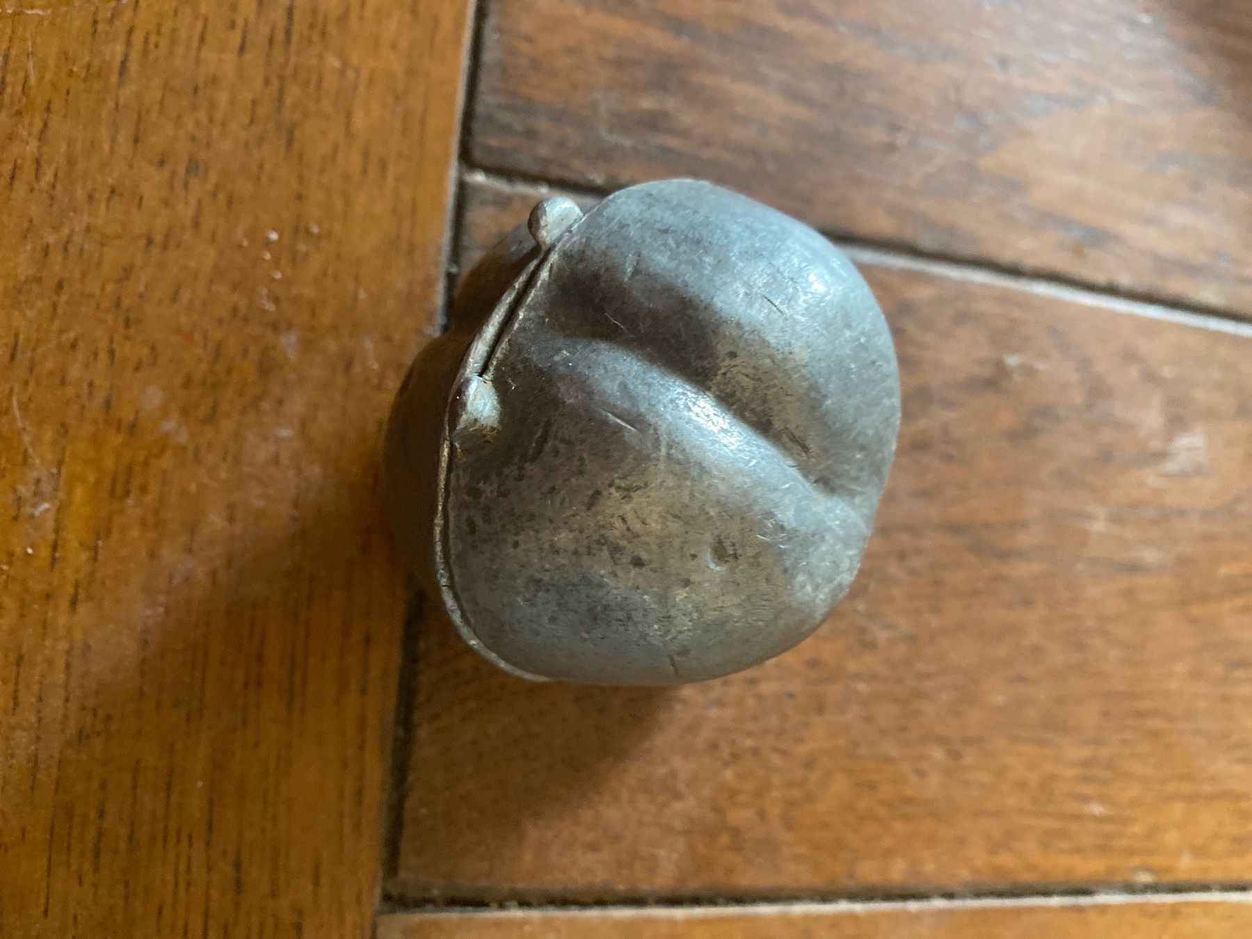 Backformen: Moule chocolat ? fruit pêche schokoladenform 5cm – Gebraucht aus Lajoux JU von Briard0 5