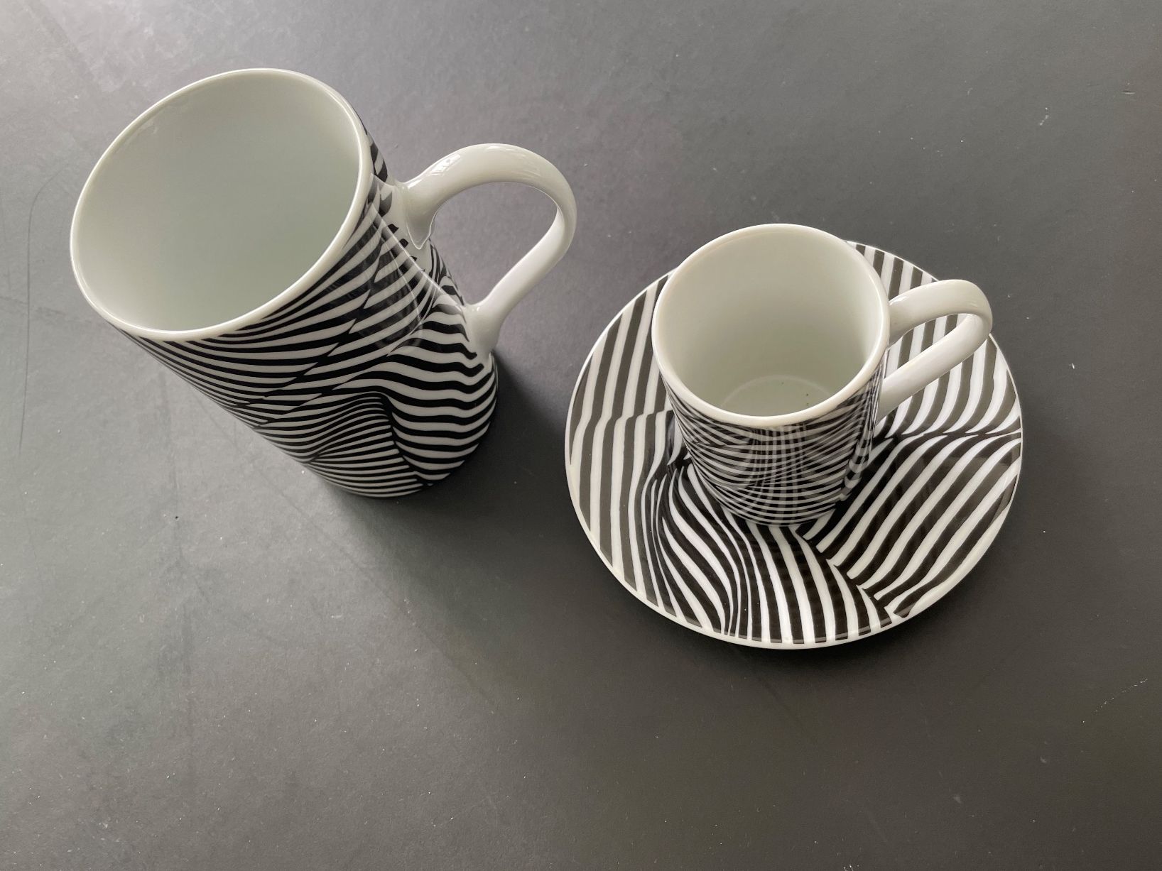 Geschirrsets: Becher und Espressotasse, Robert & Trix Haussmann – Neu (gemäss Beschreibung) aus Zürich von Grandpas 2