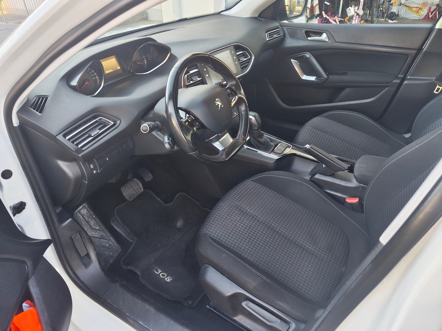 Peugeot Automobili: Peugeot 308 SW 1.6 HDI – Usato da Niederlenz venduto da drnejc 2