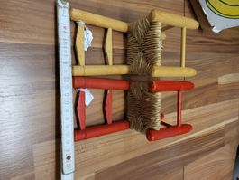 2 Puppenstühle mit geflochten Sitzfläche K2
