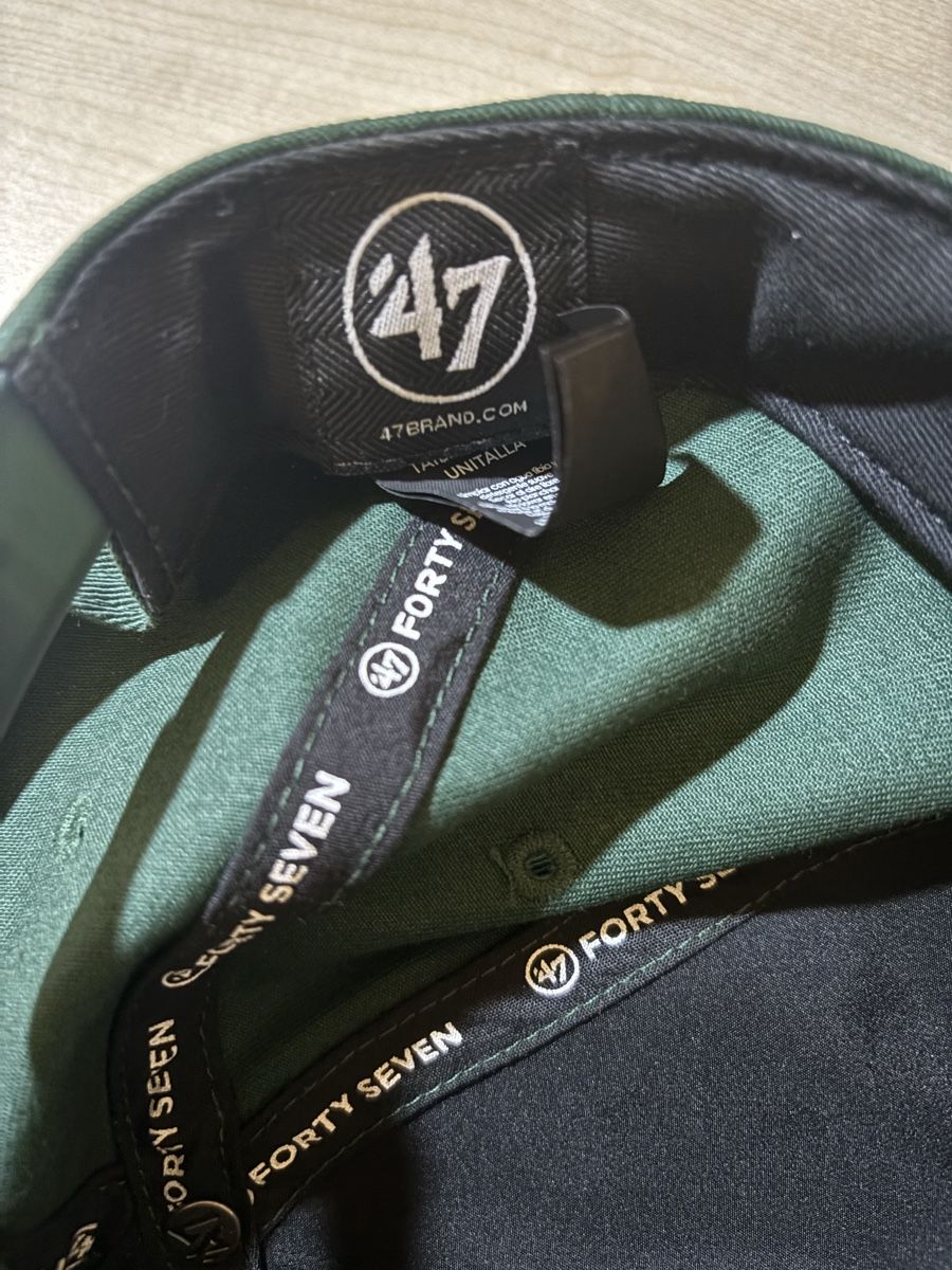 Altro in  Abbigliamento & Accessori: 47 Oakland Cap selten – Usato da Küsnacht ZH venduto da lui_jv2f 5